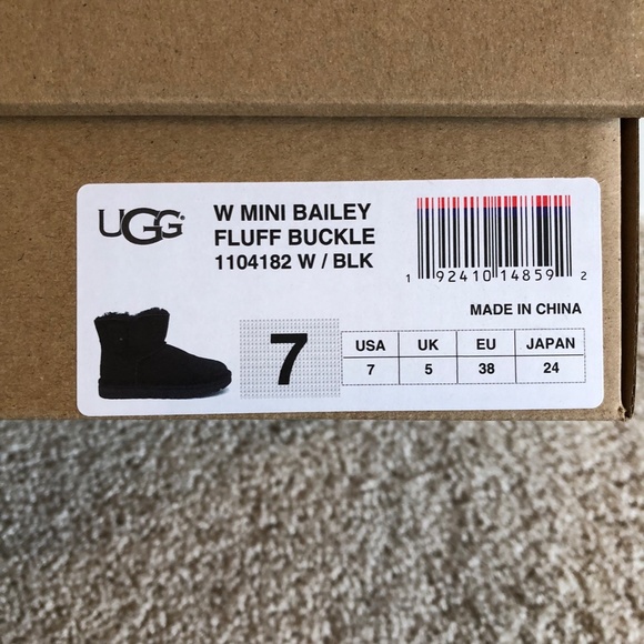 UGG Ankle Boots - Picture 5 of 8